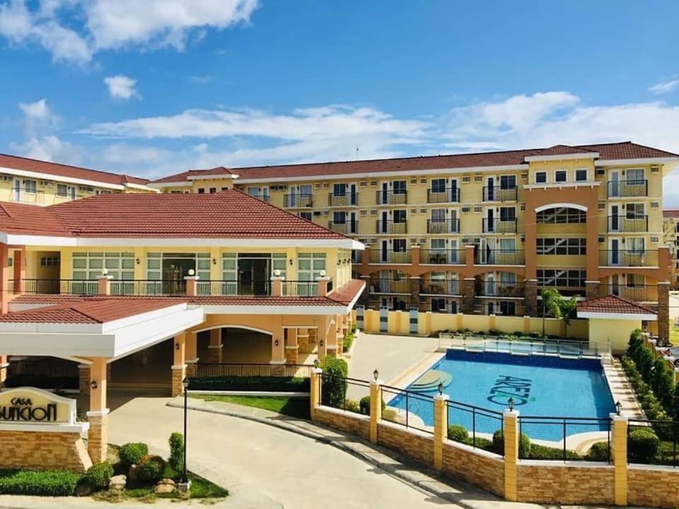 Huge Studio @ Arezzo Place Davao Condominium Eksteriør billede